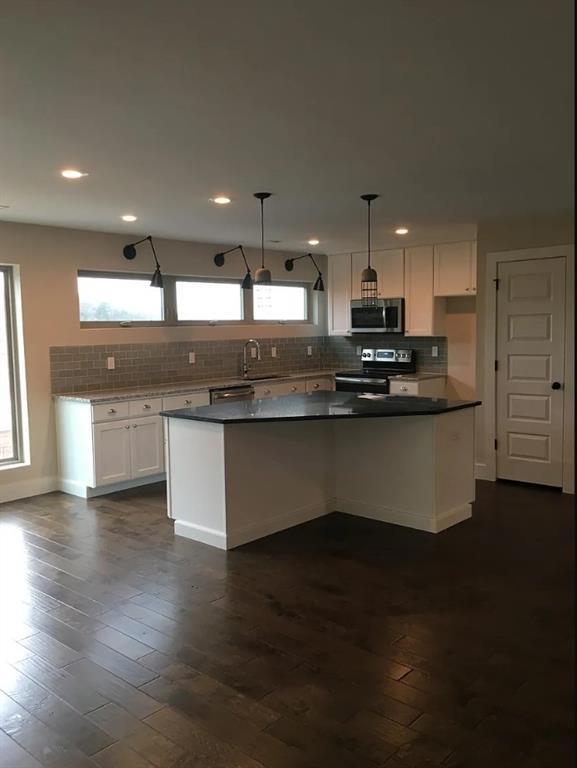 Building Photo - 1438 N Desoto Pl