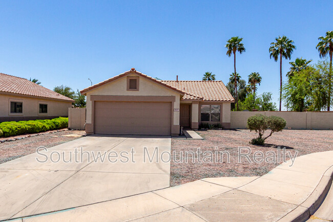 Foto del edificio - 8417 E Monte Cir