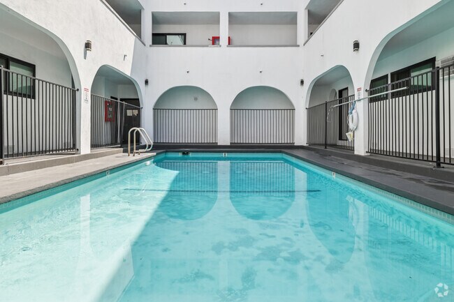 Piscina - Woodman Apartments