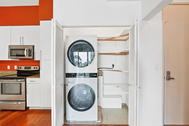 Foto del edificio - 488 E Ocean Blvd