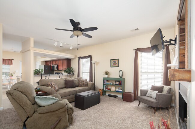 Building Photo - 2553 Sun Seeker Ct