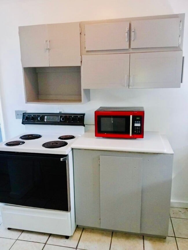Photo - 314 Cottrill Ave Apartment