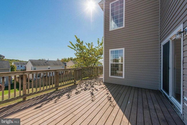 Building Photo - 2768 Myrtlewood Dr