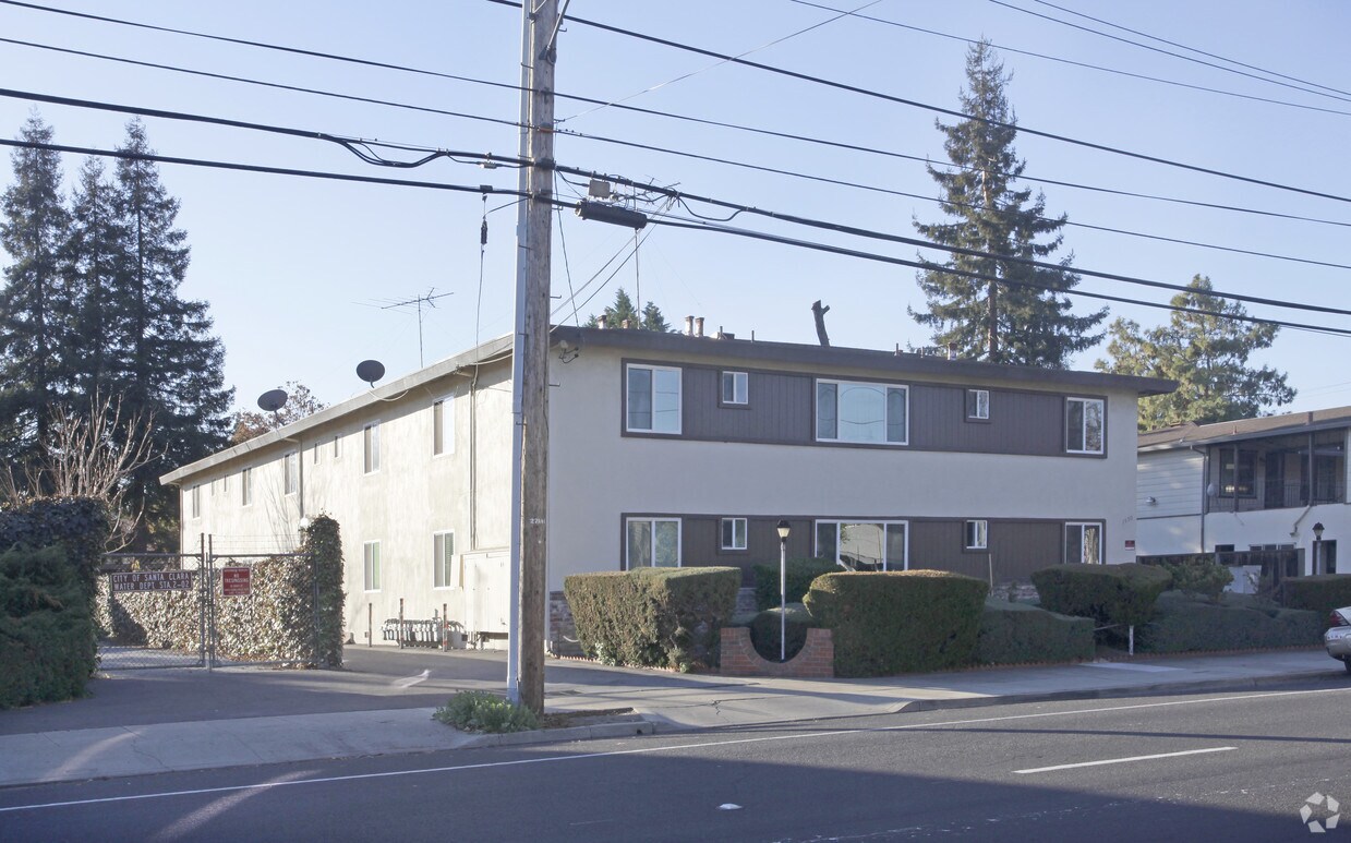 Primary Photo - 1550 Market St