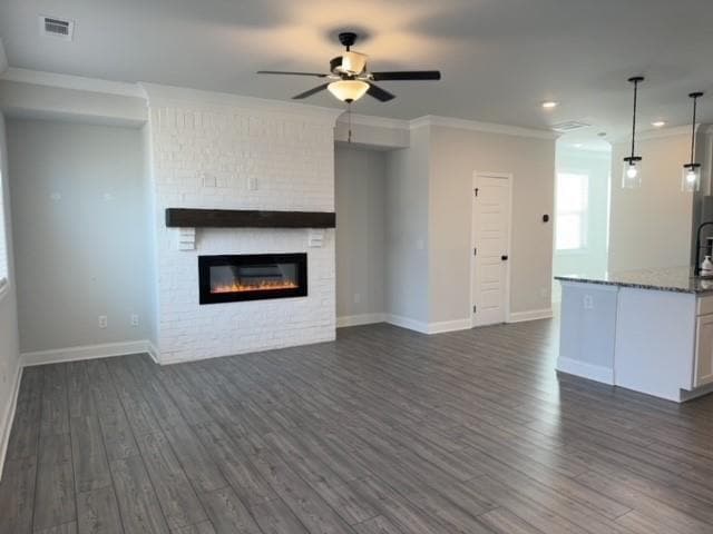 Building Photo - 4635 Cypress Park Dr