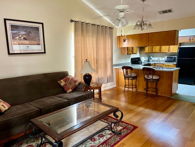 Building Photo - 3636 Greenacres Place Dr