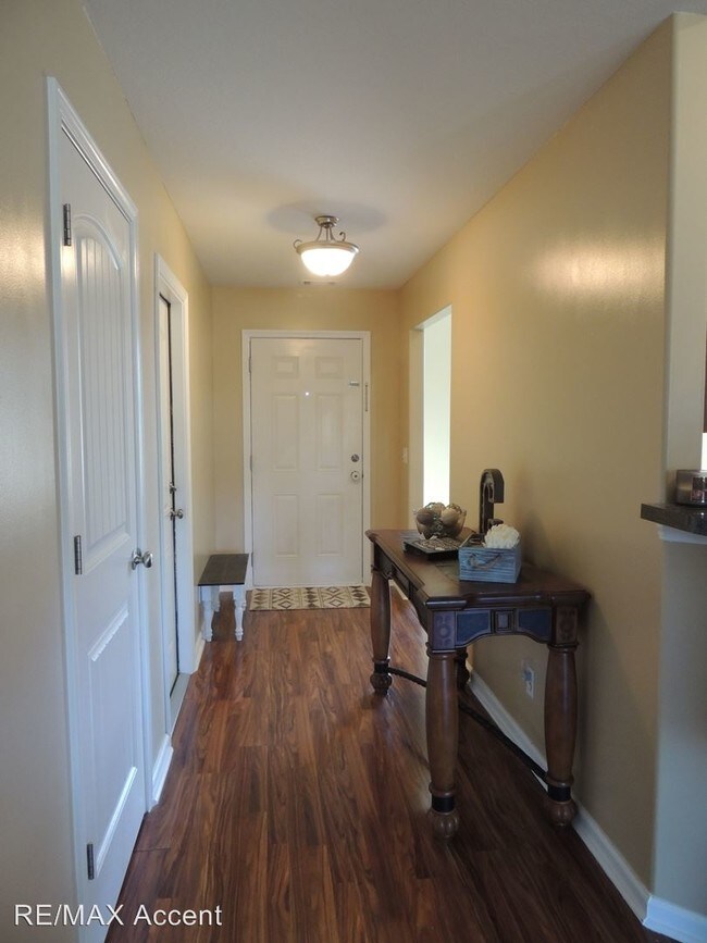 Building Photo - 3 br, 2 bath House - 1445 Mill Pond Rd. SE