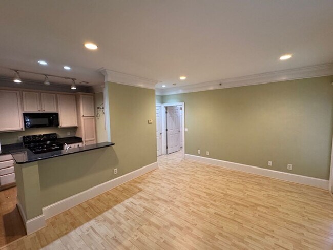 Foto del edificio - Atlantic Place Condo - Preleasing Opportun...