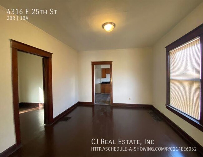 Foto del edificio - 4316 E 25th St