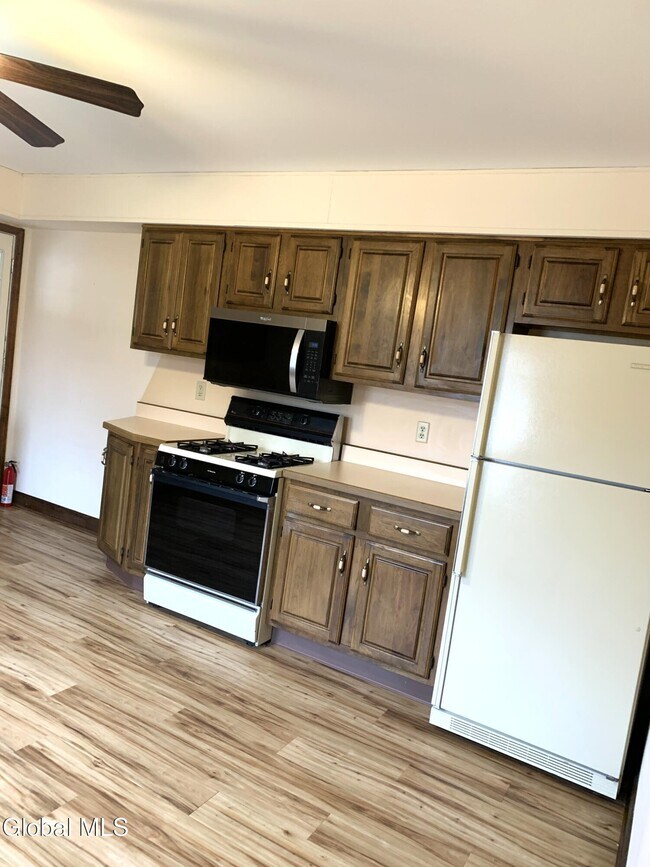 Foto del edificio - 15 Grounds Pl