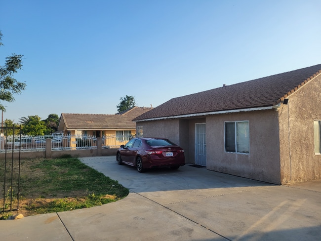 Building Photo - 6598 Jacaranda Ave