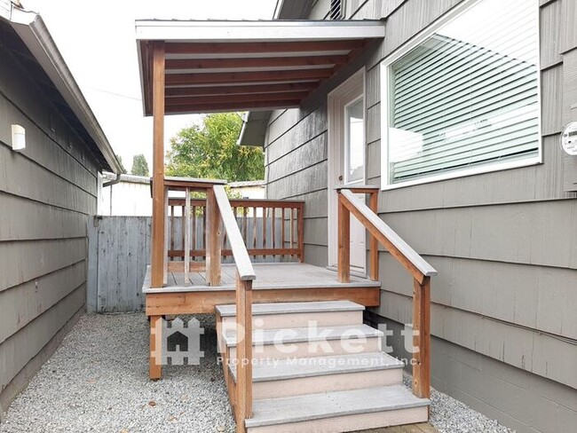 Foto del edificio - 3 Room House in Bremerton