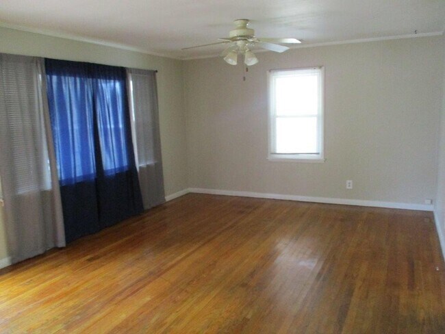 Foto del edificio - 724 Mercer Cir