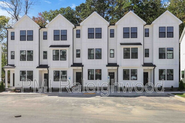 Building Photo - 1515 Crescent Townes Wy