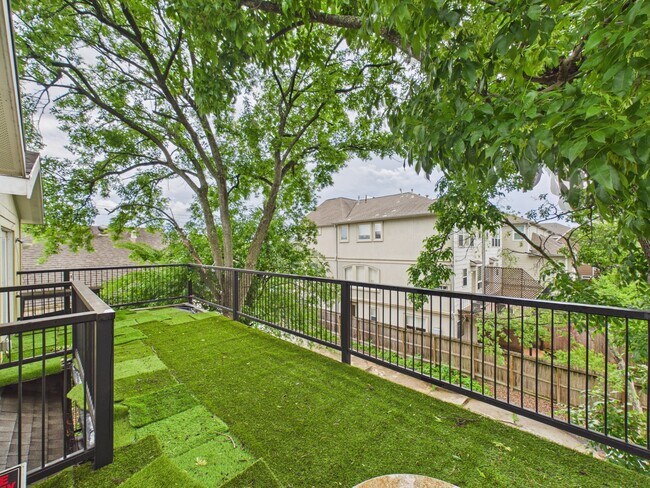 Foto del edificio - 5110 Academy St