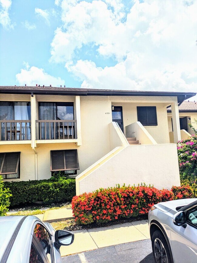 Foto del edificio - SEASONAL/SHORT TERM TURNKEY condo