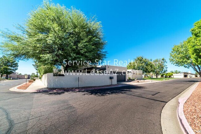 Building Photo - 11602 N 30th Dr