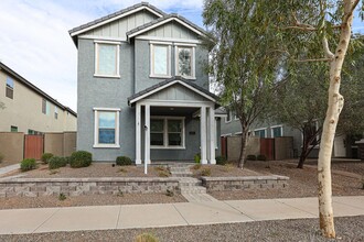 Building Photo - 2044 W Trotter Trail