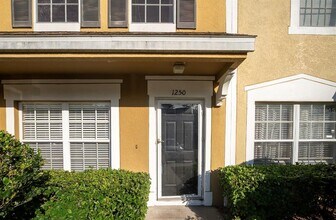 Building Photo - 1250 Redondo Way