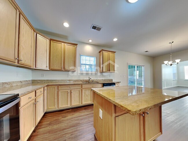 Foto del edificio - 7207 Tanners Creek Dr