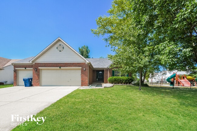Building Photo - 2302 Willowview Dr
