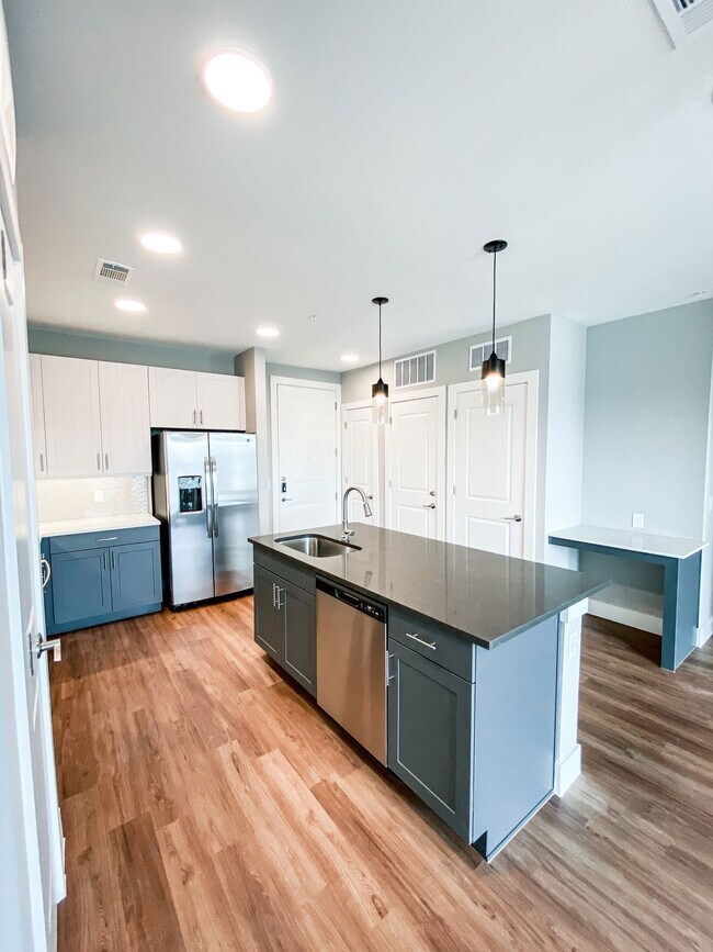 Foto del edificio - 9500 Blue Mound Rd