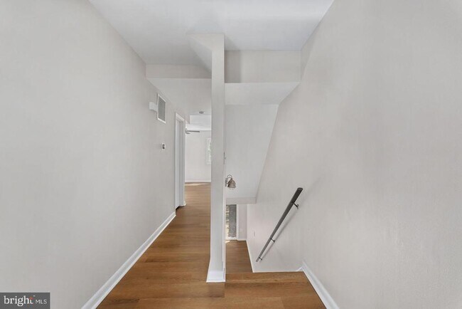Foto del edificio - 14843 Emberdale Dr
