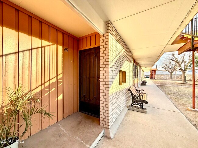 Foto del edificio - 6400 Edgemere Blvd