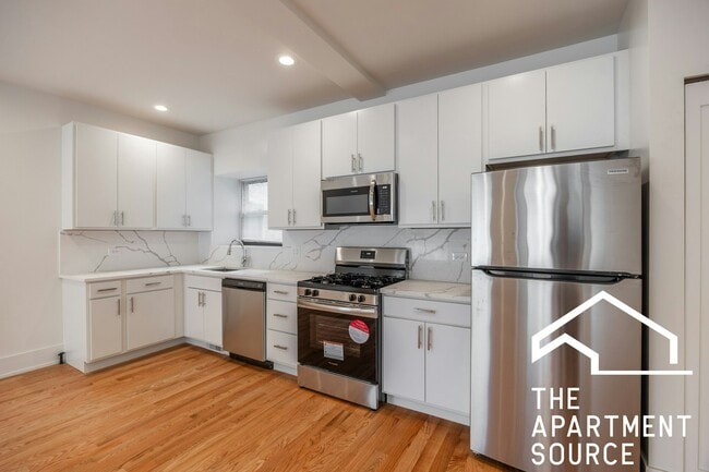 Photo - 654 W Gordon Terrace Apartment