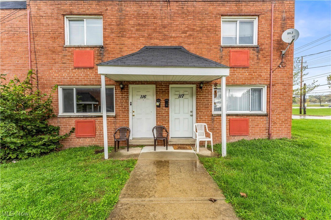 4812 Lee Rd Unit 116, Cleveland, OH 44128 Room for Rent in Cleveland