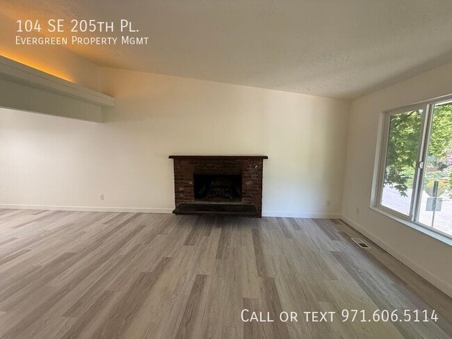 Foto del edificio - 104 SE 205th Pl