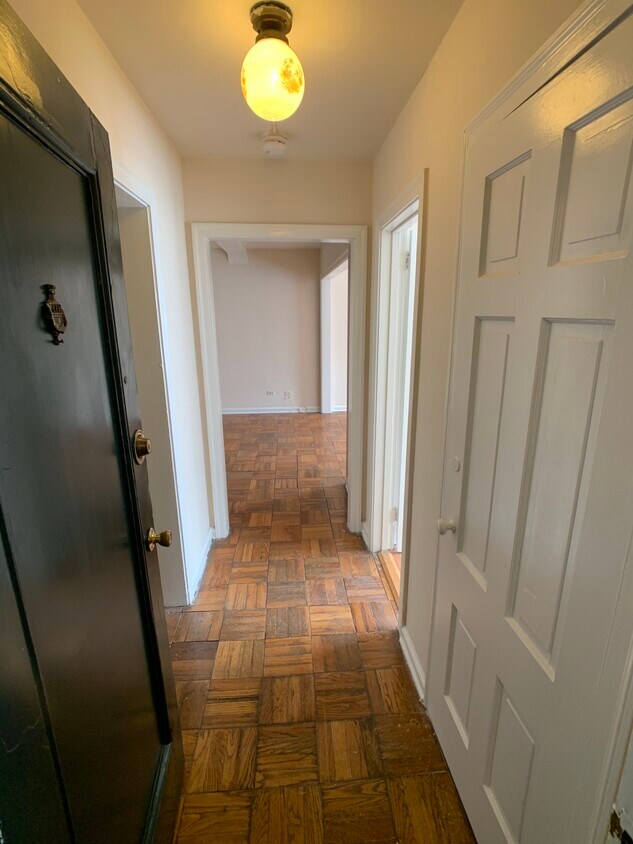 Primary Photo - 2823 Thornhill Rd