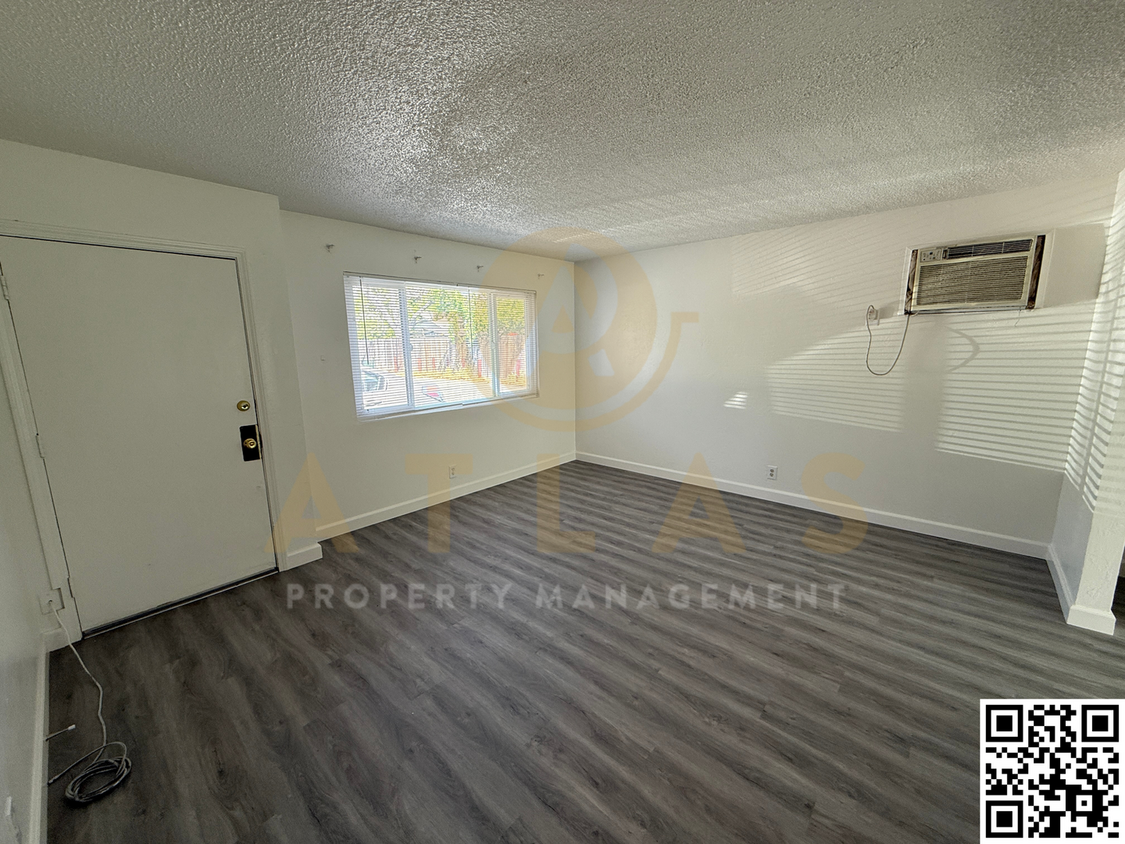 Foto principal - 323 Locust St