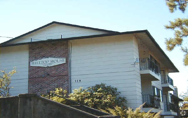 Building Photo - 319 NE 62nd Ave