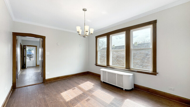 Building Photo - 1341 Ridgeland Ave
