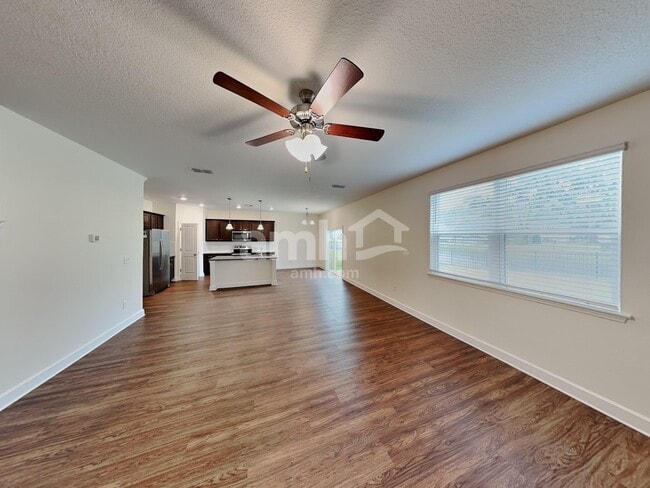 Building Photo - 3046 Creek Village Ln