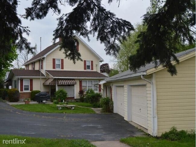Building Photo - 3 br, 2 bath House - 4672 Cove Mountain Rd.