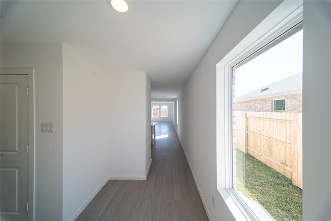 Building Photo - 26803 Feather Reed Dr