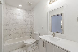 Building Photo - 5880 Beech Dr