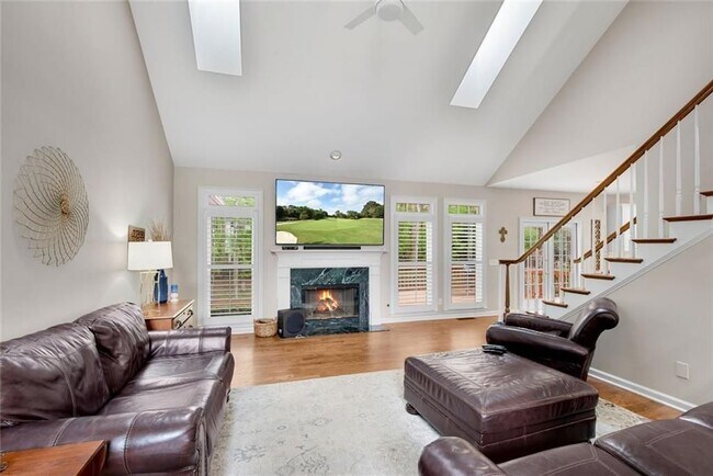 Foto del edificio - 6070 Poplar Spring Dr