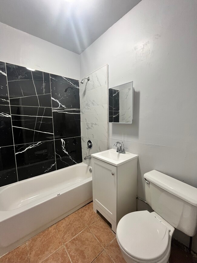 122 Corbin 101 - 112 Corbin Ave