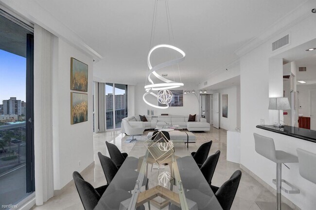 Foto del edificio - 3 br, 2.5 bath Condo - 3100 N Ocean Blvd A...