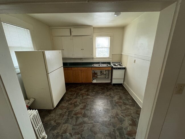 Cocina - 208 N Adams St