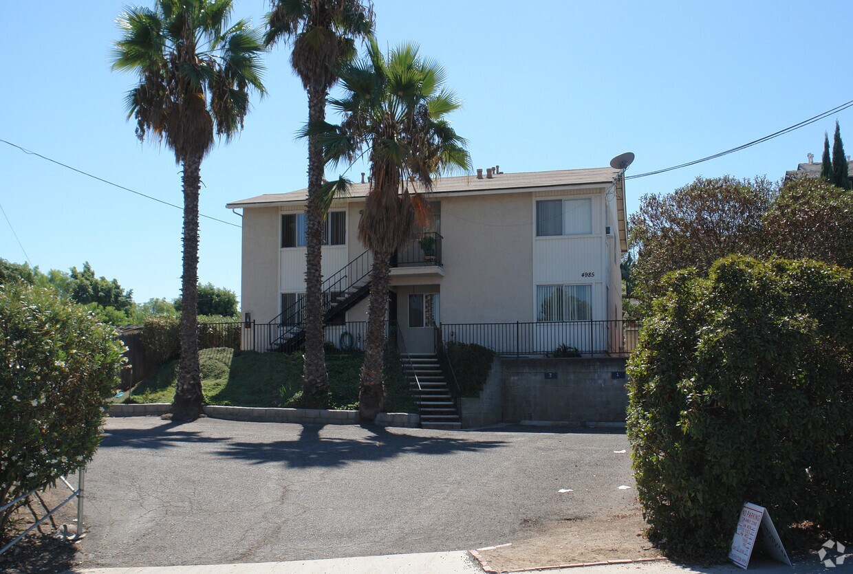 Foto principal - 4985 Comanche Dr