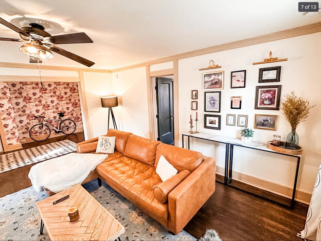 Foto principal - 4617 Harrison St