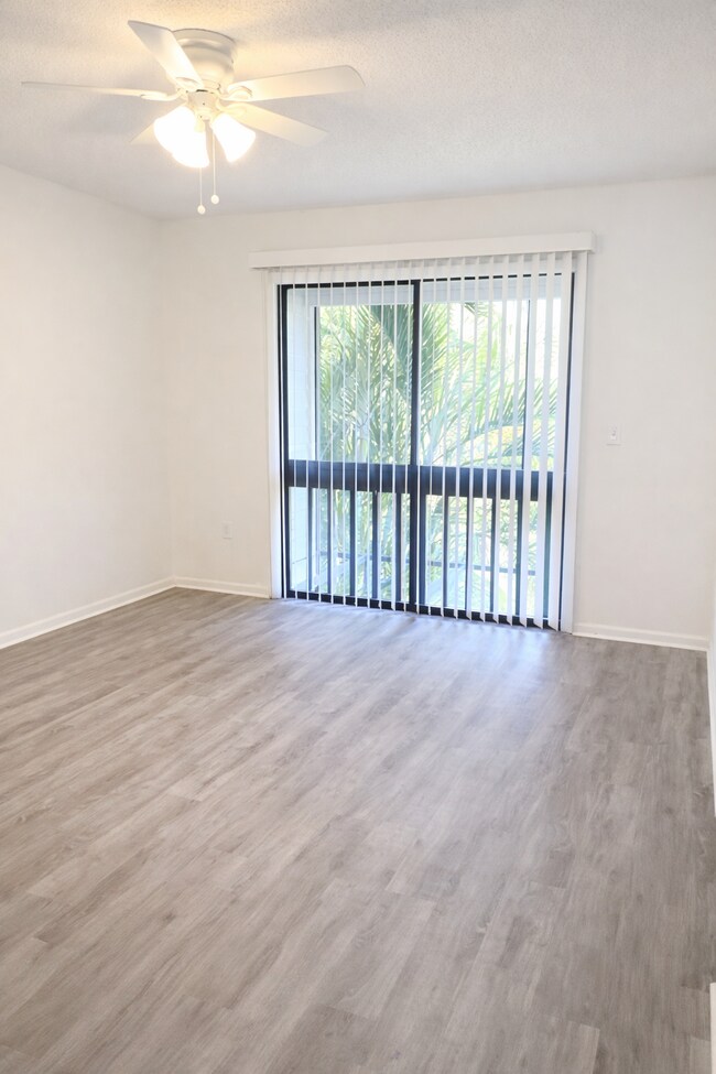 Foto del edificio - 3427 59th Ave W