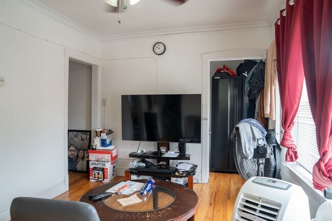 Foto del edificio - Albany Park - 1 Bed / 1 Bath - Dog Friendly