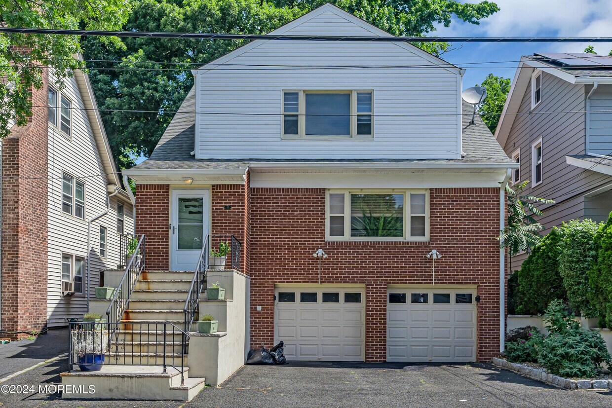 Primary Photo - 41 Boyden Pkwy