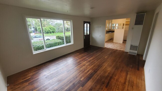 Foto del edificio - Johnson Duplex