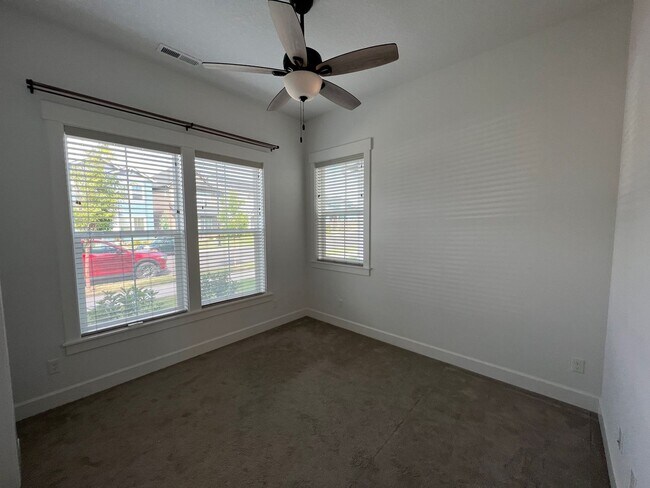 Foto del edificio - 7046 SE Chinquapin Dr